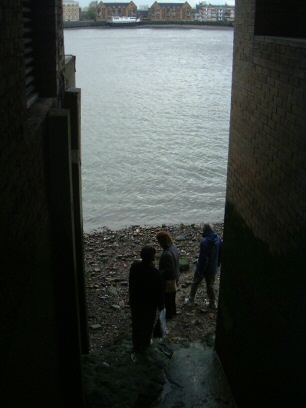 g - Thames Walk